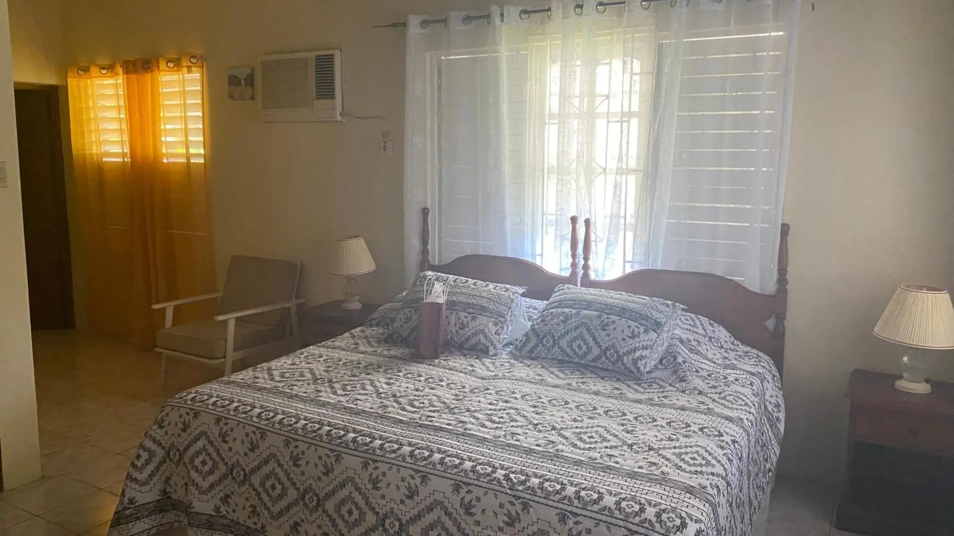 Inn Marge'S Vacation Rentals Negril