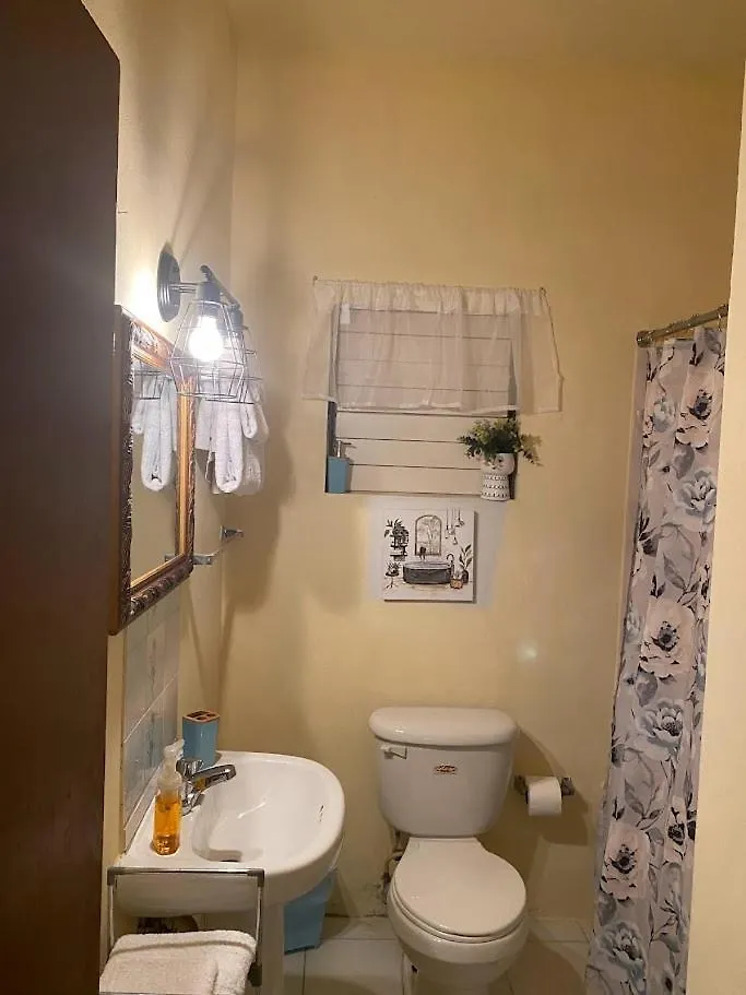 Marge'S Vacation Rentals Negril