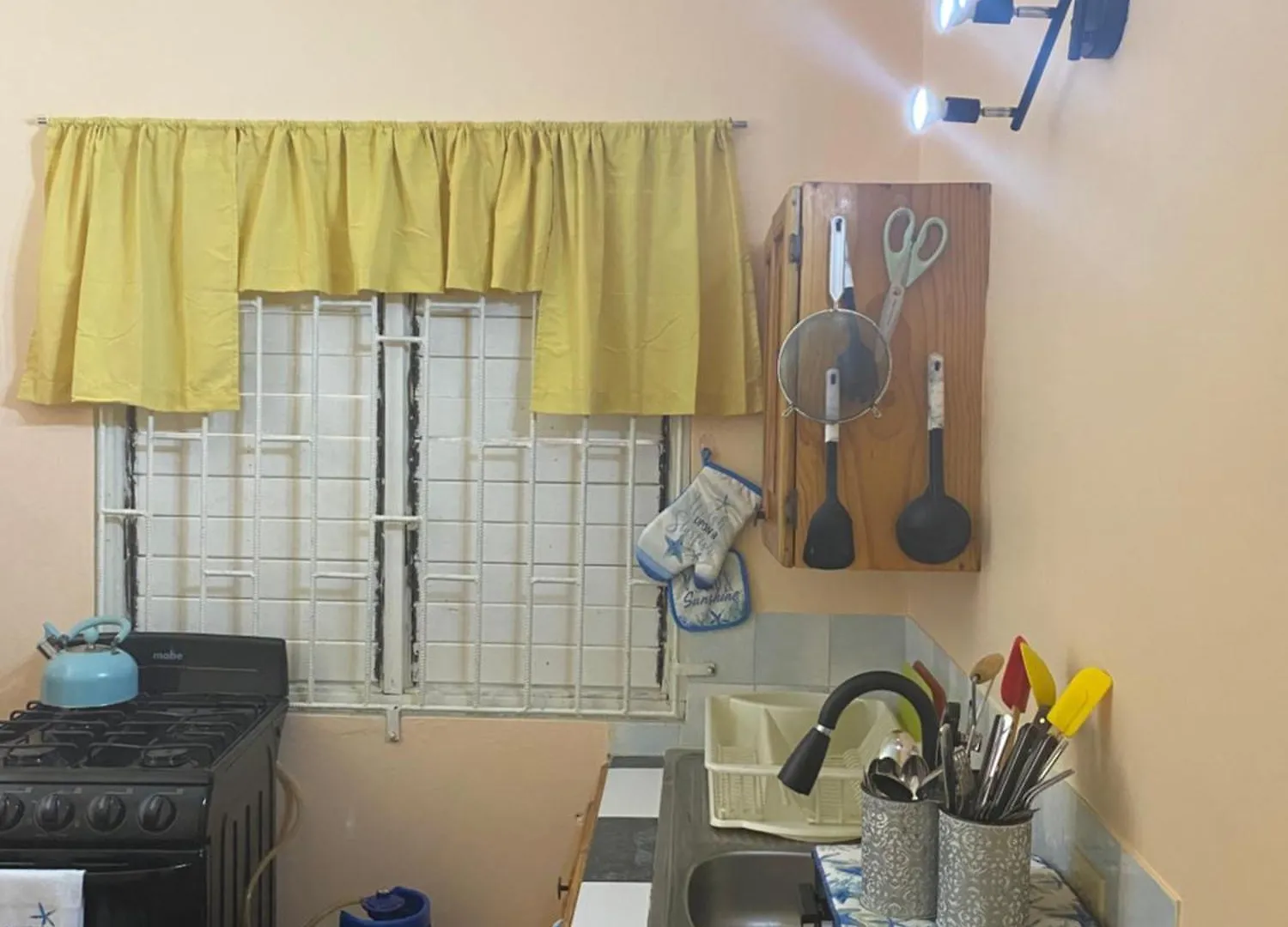 Marge'S Vacation Rentals Negril 0*,