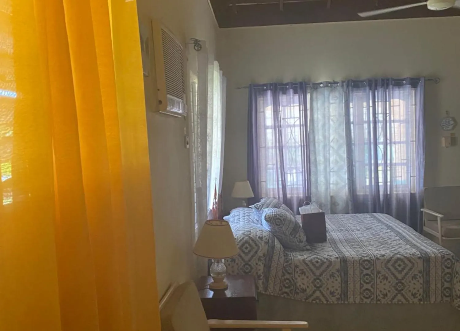 Marge'S Vacation Rentals Negril Inn
