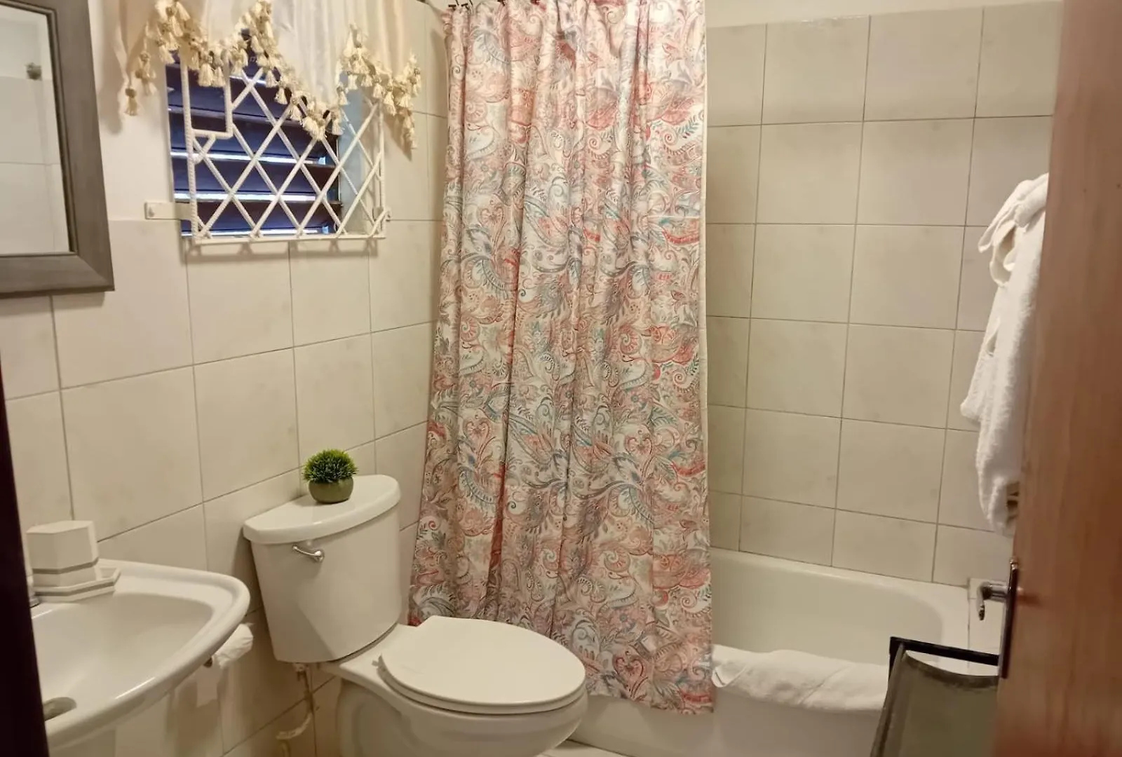 Marge'S Vacation Rentals Negril Jamaica